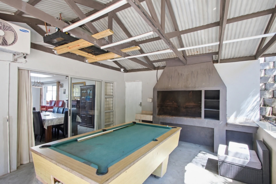 5 Bedroom Property for Sale in Fisher Haven Western Cape